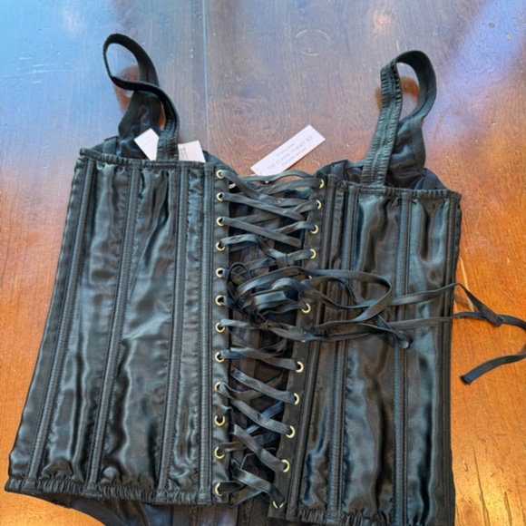 Victoria's Secret Corset Set XS - Picture 4 of 6
